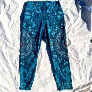 Evolution & Creation Yoga Pants